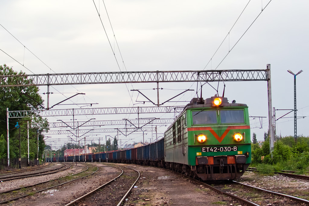 Доставка грузов во Владивосток поездом