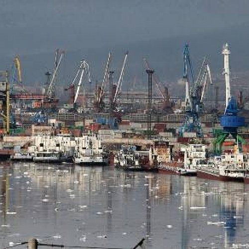 Прекращается отправка контейнеров через станцию Лена-перевалка порт Осетрова